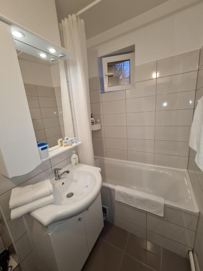 Apartament Alina Дева Екстериор снимка