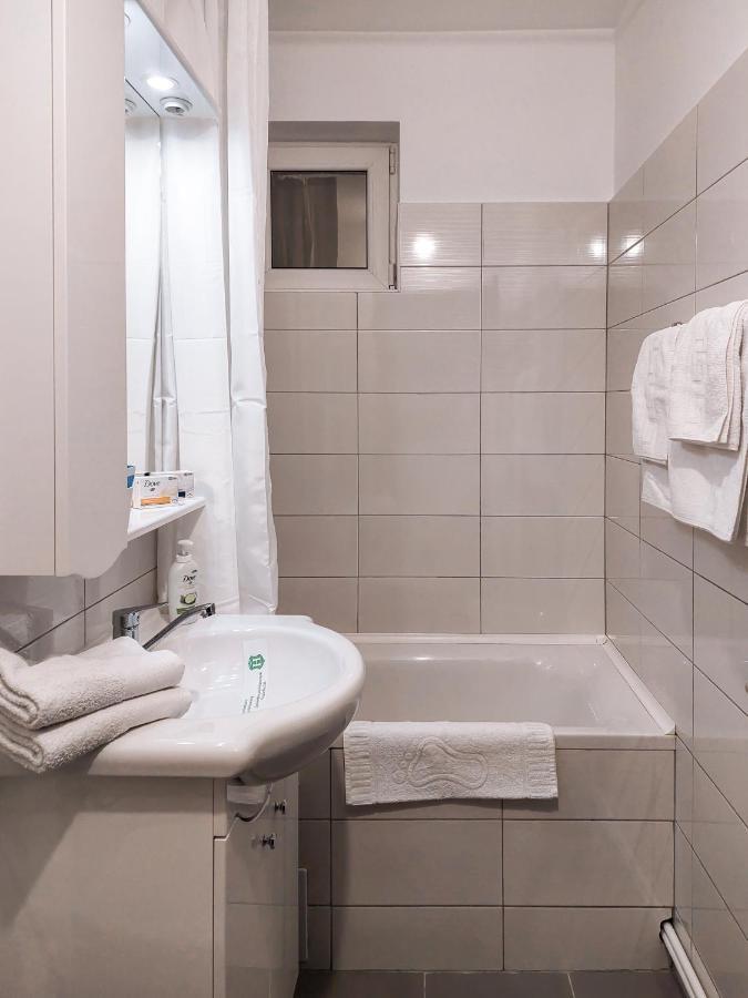 Apartament Alina Дева Екстериор снимка
