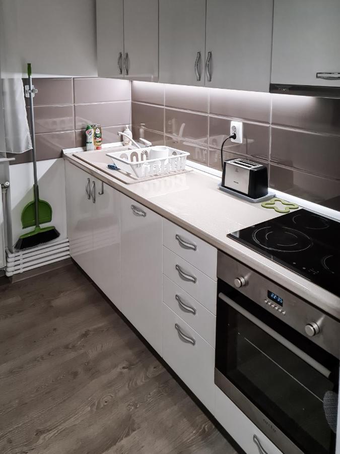 Apartament Alina Дева Екстериор снимка